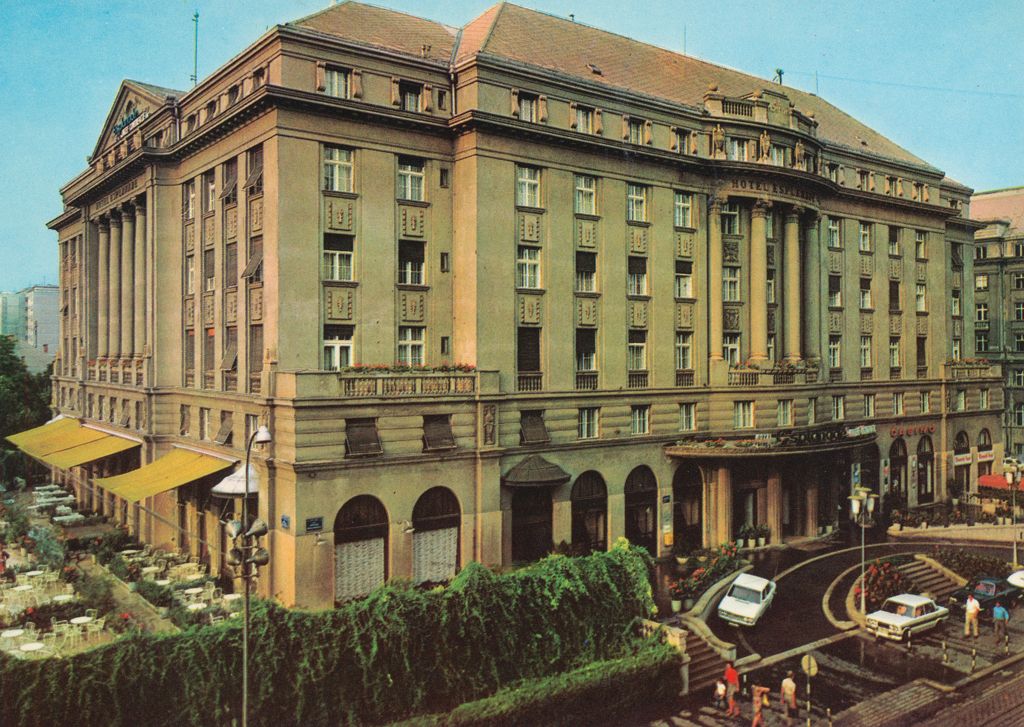 Hotel Esplanade, Mihanovićeva ulica, oko 1975. godine